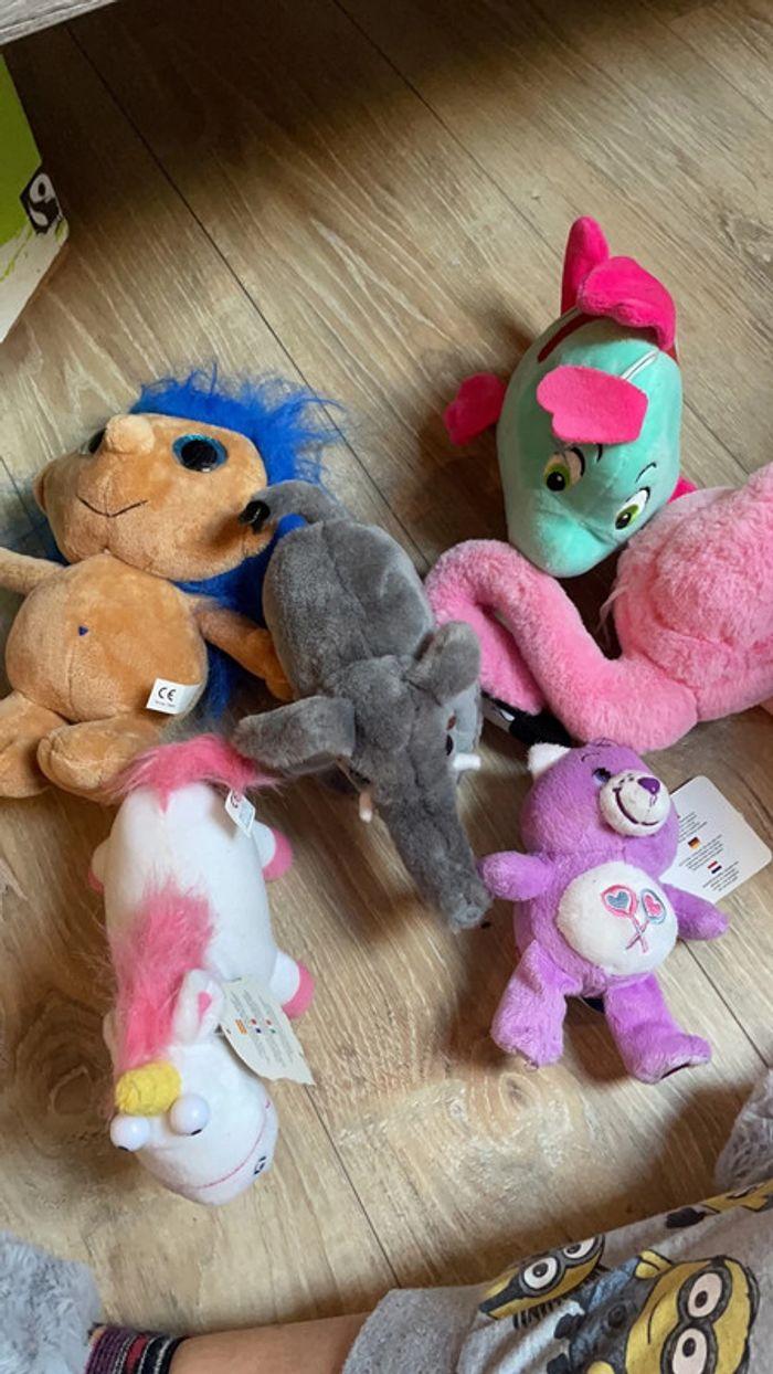 Lot de peluches enfants - photo numéro 1