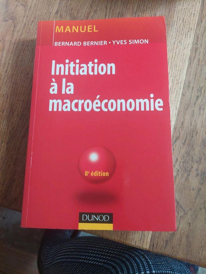 Initiation à la macroéconomie - photo numéro 1