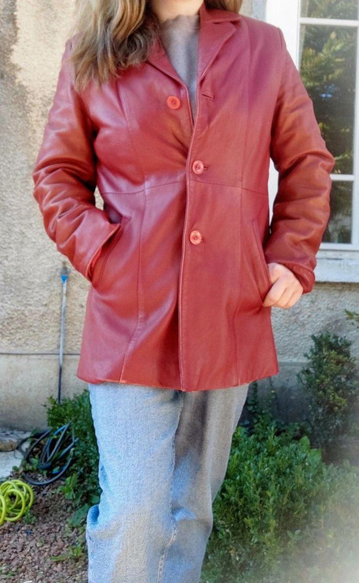 Manteau en cuir rouge - photo numéro 14