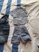 1 salopette en jean  peu porte ( orchestra) et ensemble   chemise short ( Lee cooper)