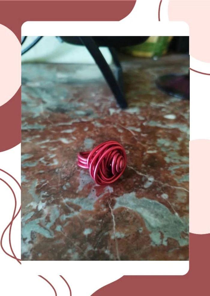 Bague rouge tressée forme de rose 15,3 mm - photo numéro 9