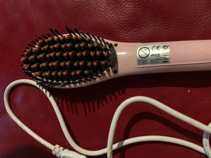 Brosse lissante des cheveux 50 W - Italian Design - photo numéro 3