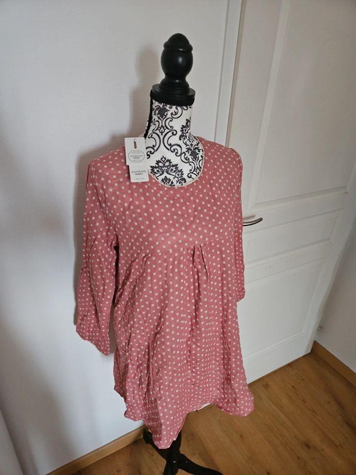 Blouse rose col rond - photo numéro 1