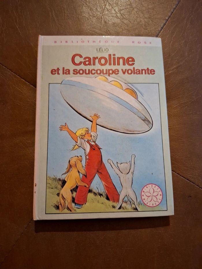 Caroline et la soucoupe volante - photo numéro 1