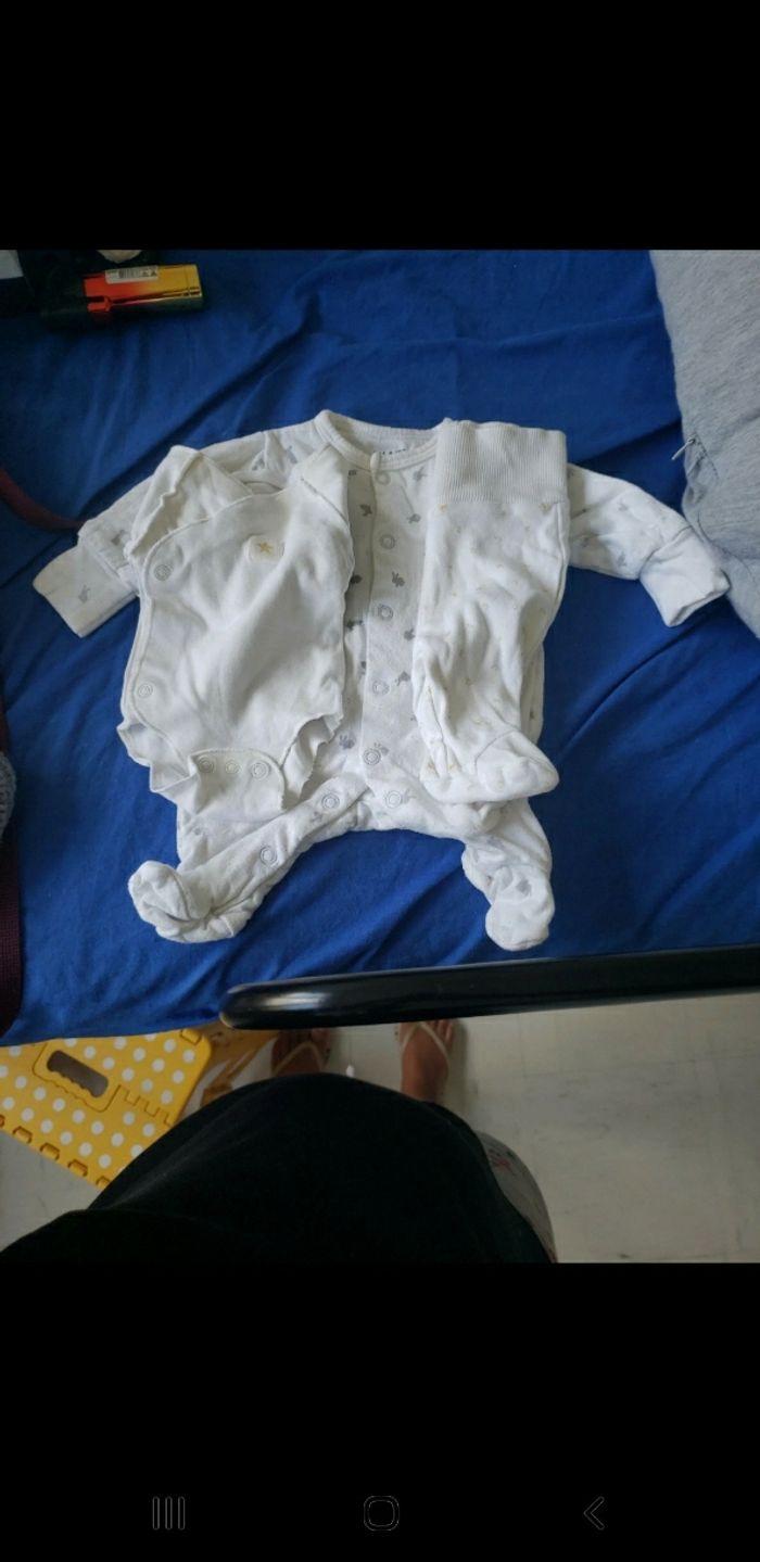 Lot vêtements naissance - photo numéro 2