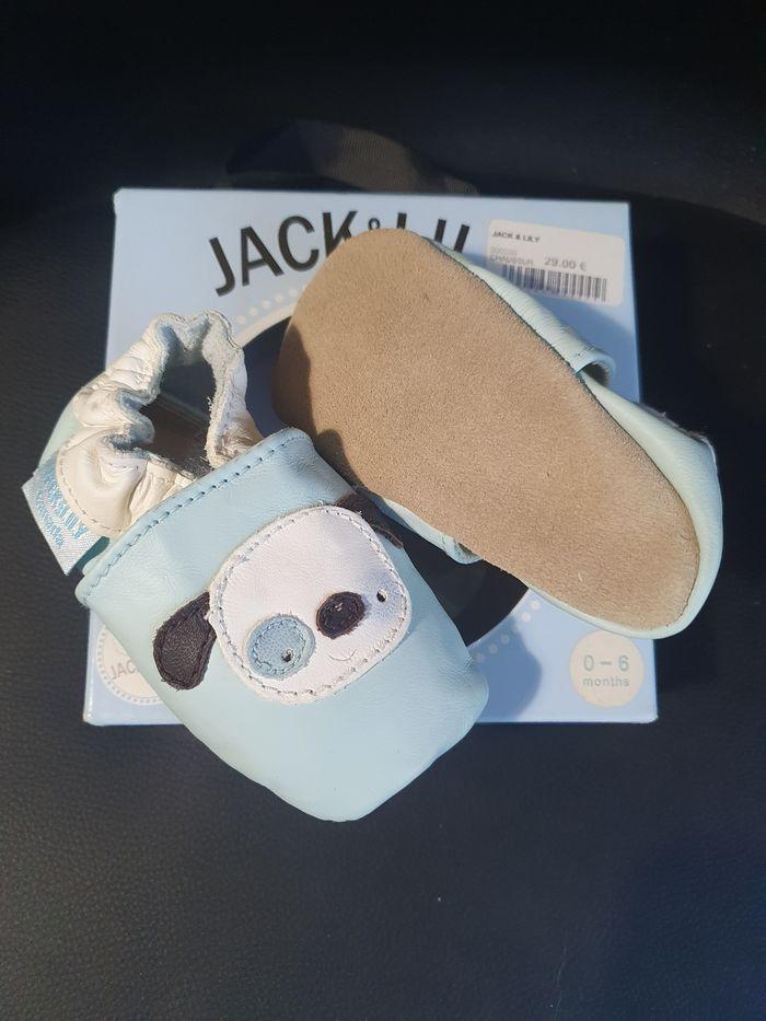 Chaussons Jack & Lily 0-6 mois neufs - photo numéro 2