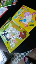 Lot de 2 livres de coloriage/activité.