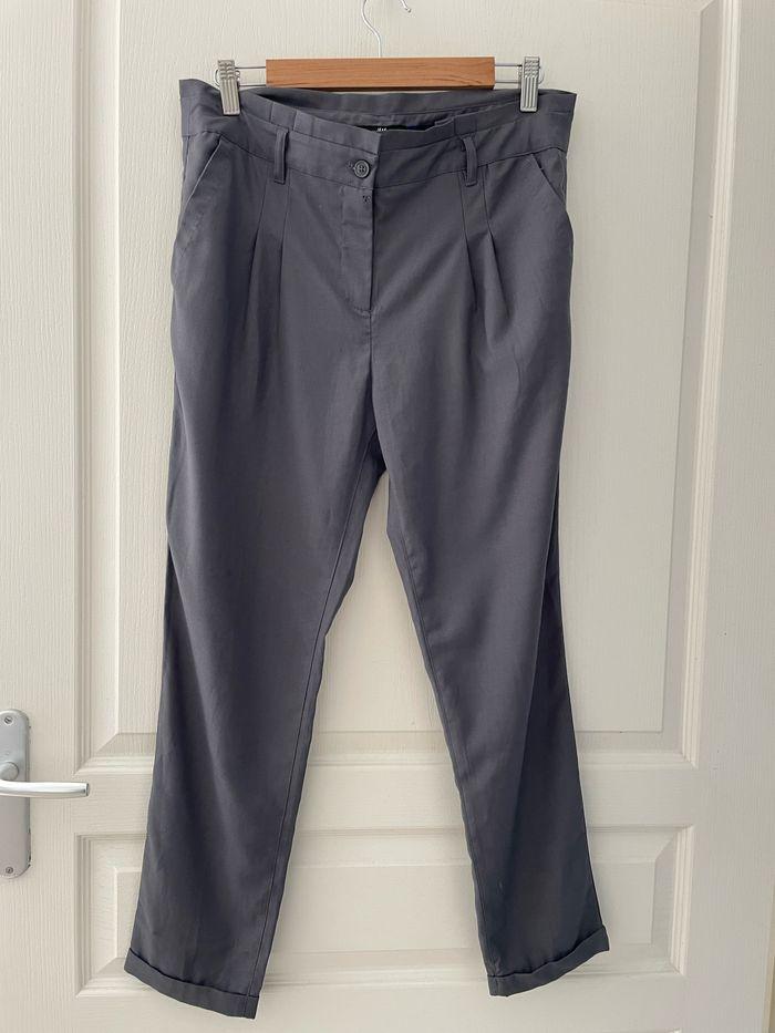 Pantalon gris - photo numéro 1