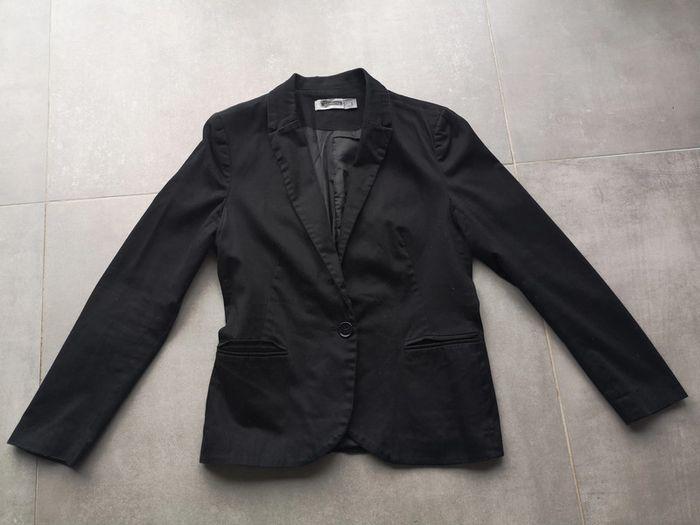 Veste tailleur noir - photo numéro 1