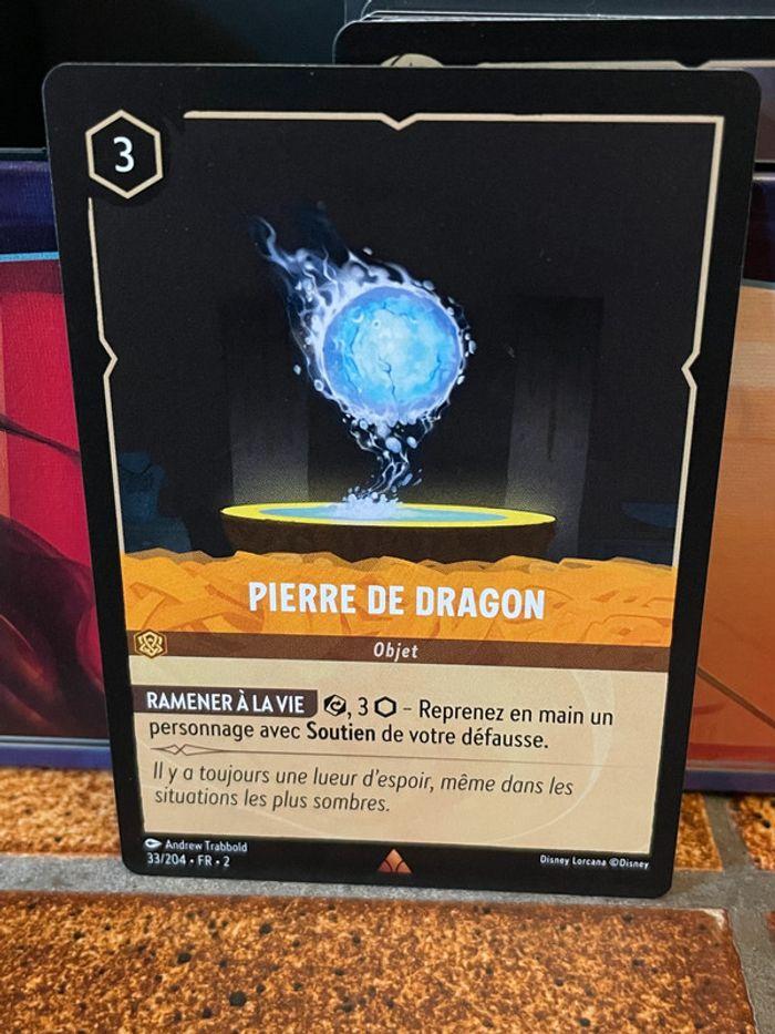 Carte Lorcana - Pierre de Dragon - 33/204 - FR - 2 - photo numéro 1