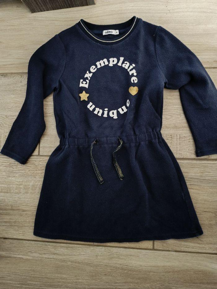 1 robe bleu Gémo 6 ans - photo numéro 1