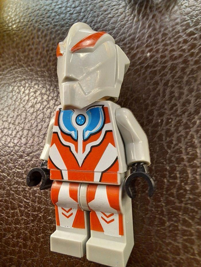 Figurine Lego compatible Ultraman - photo numéro 2