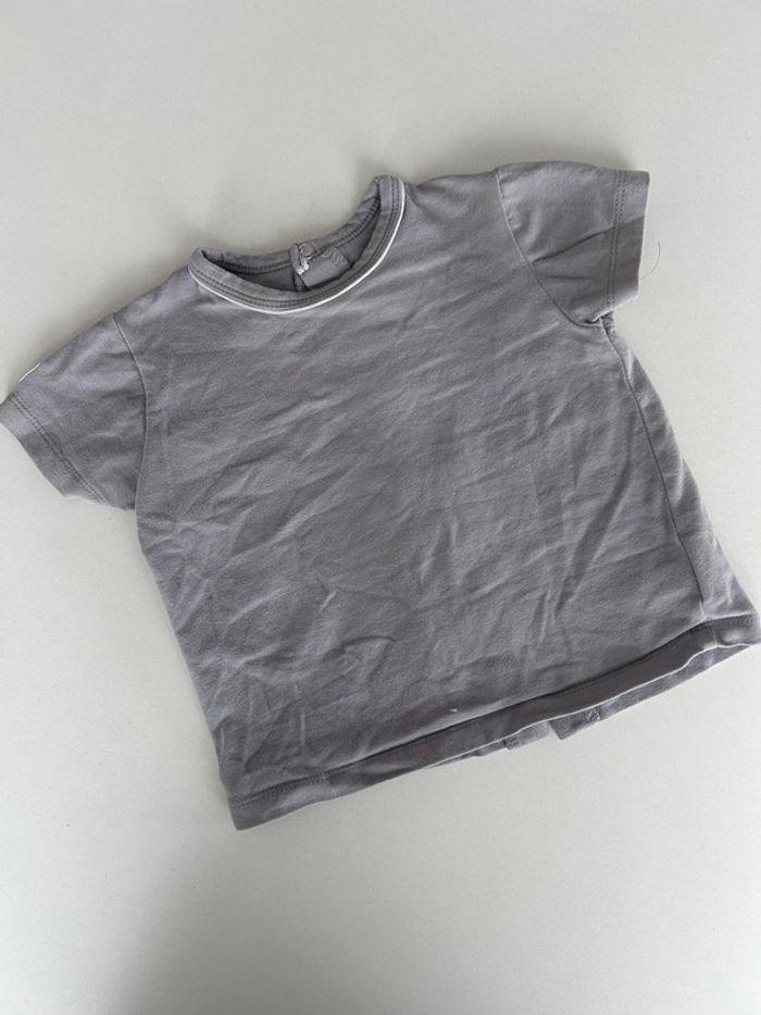 T-shirt gris - photo numéro 1