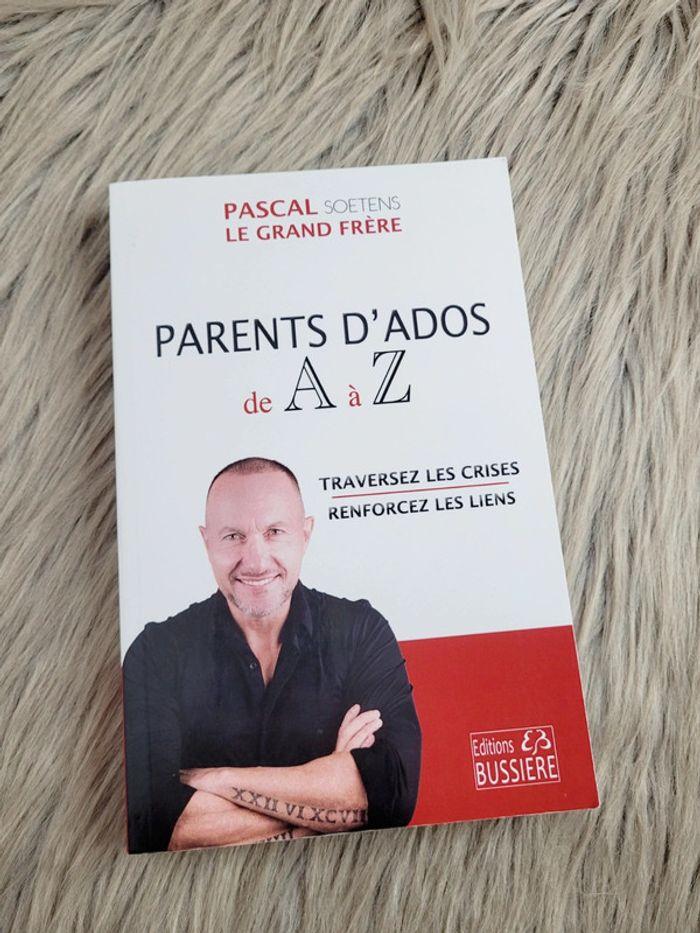 Livre Parents d'ados de A à Z - photo numéro 1