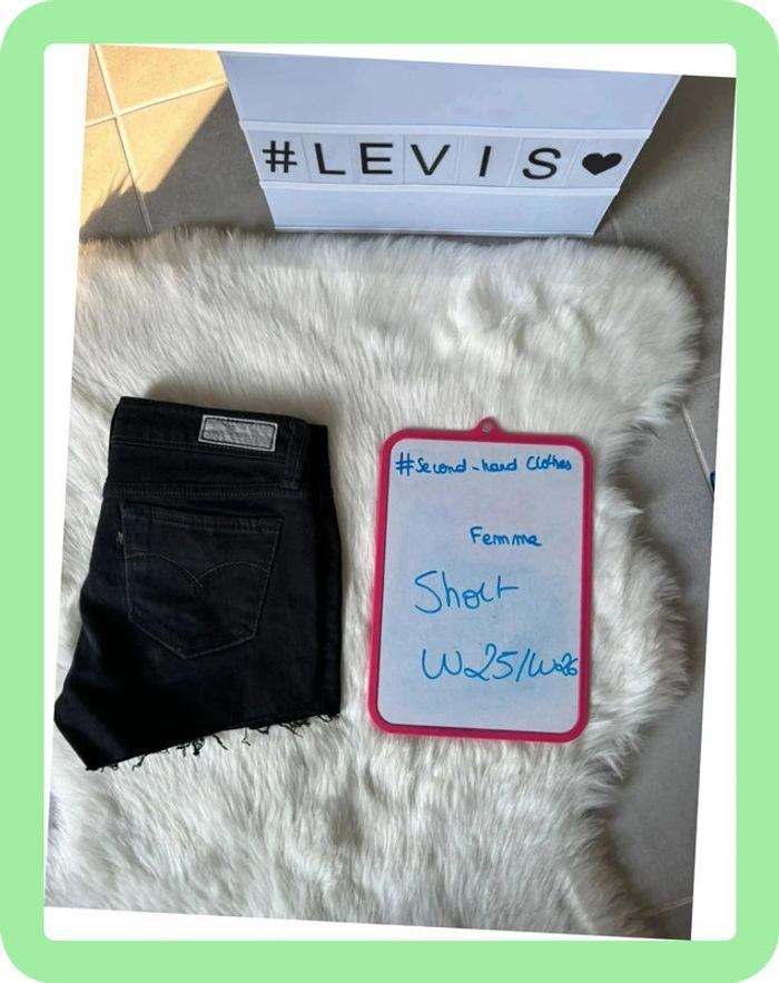 Short Levi’s noir W25 - photo numéro 1