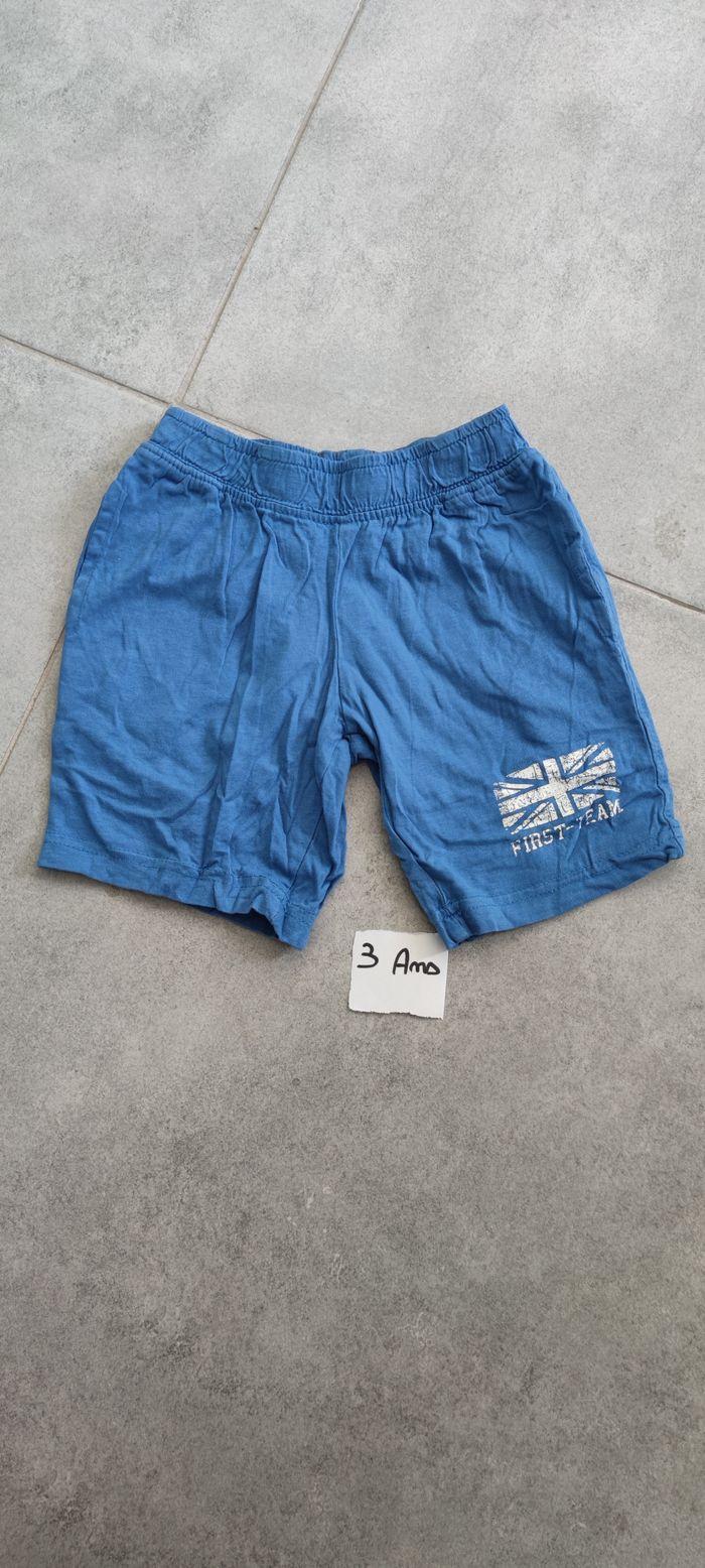 Short bleu garçon 3 ans - photo numéro 1