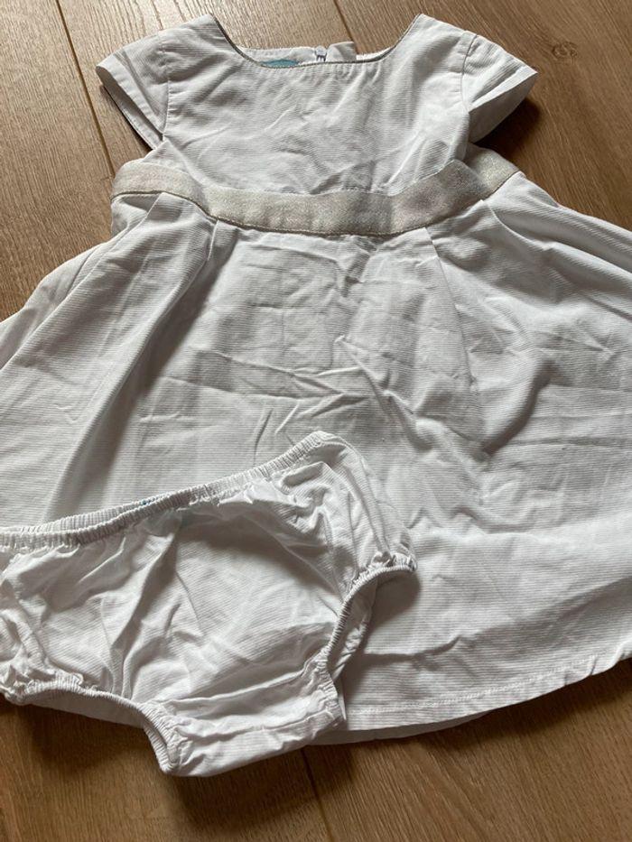 Robe blanche ceinture dorée 3 ans - photo numéro 2