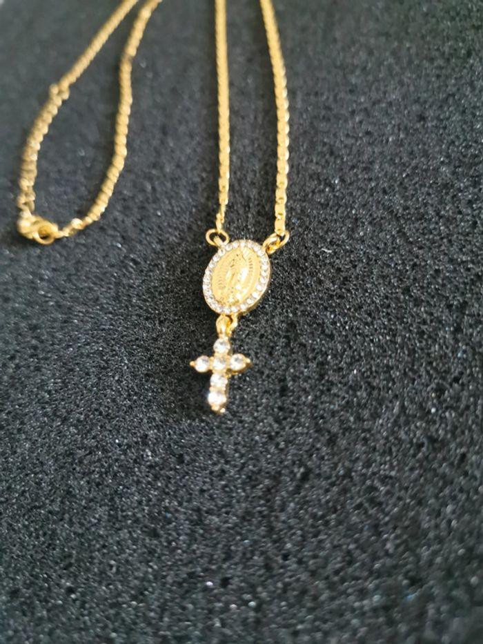 Collier et pendentif spirituel ste vierge et croix - photo numéro 2