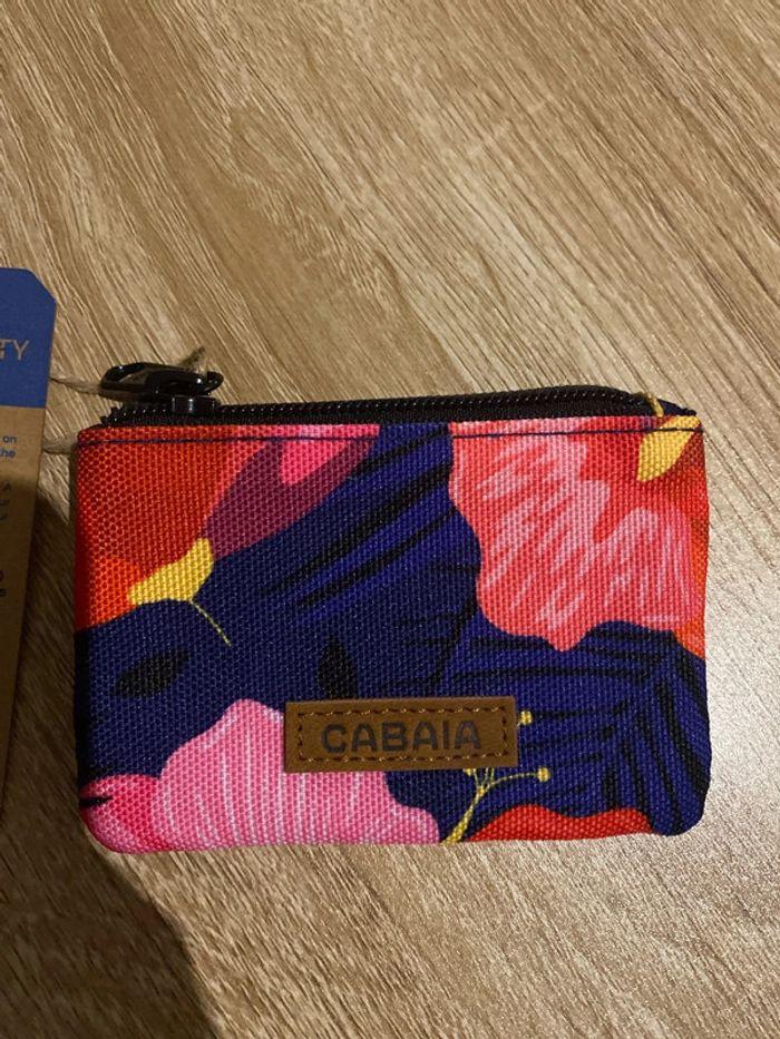 Pochette long bien neuve cabaia nano - photo numéro 2