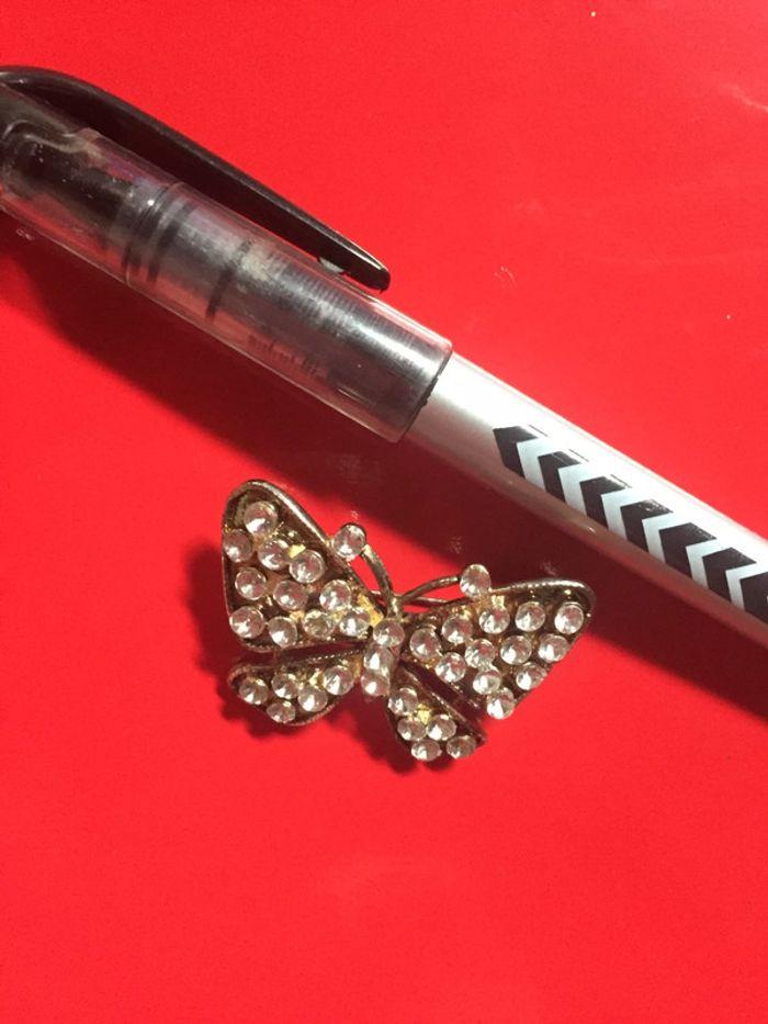 Vintage broche papillon strass - photo numéro 3