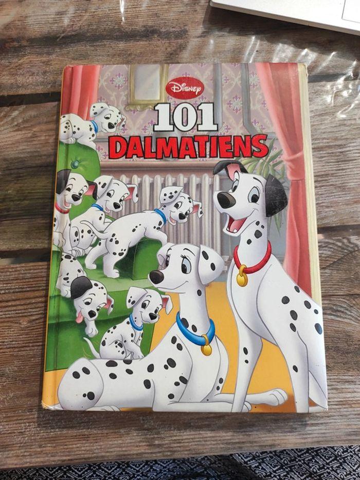 Livre disney les 101 dalmatiens - photo numéro 1