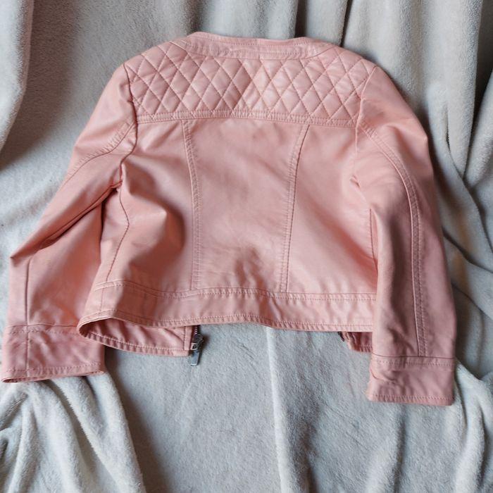 veste  rose  t 5 ans - photo numéro 2