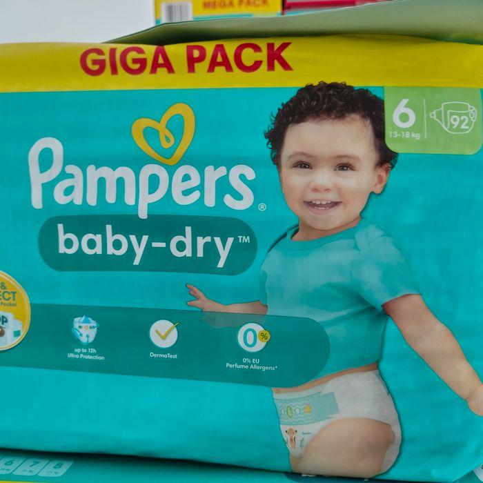 Grand giga paquet 90 couche pampers taille 06 - photo numéro 2