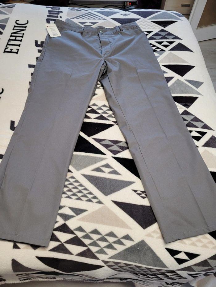 Pantalon neuf taille 50 - photo numéro 1