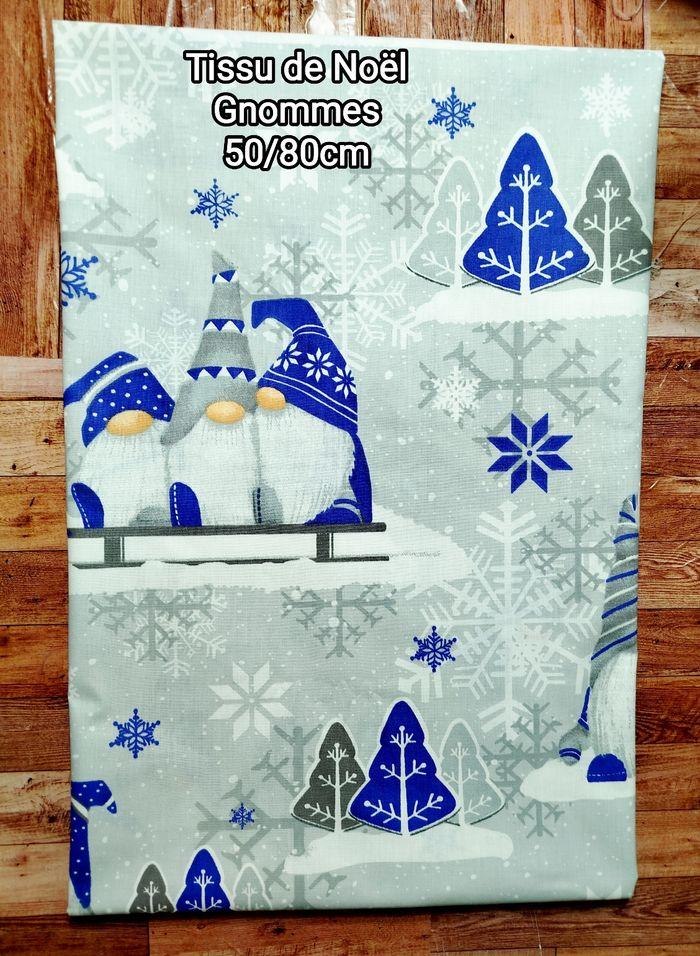 Tissu Coton de Noël Gnomes Gris Bleu - photo numéro 1