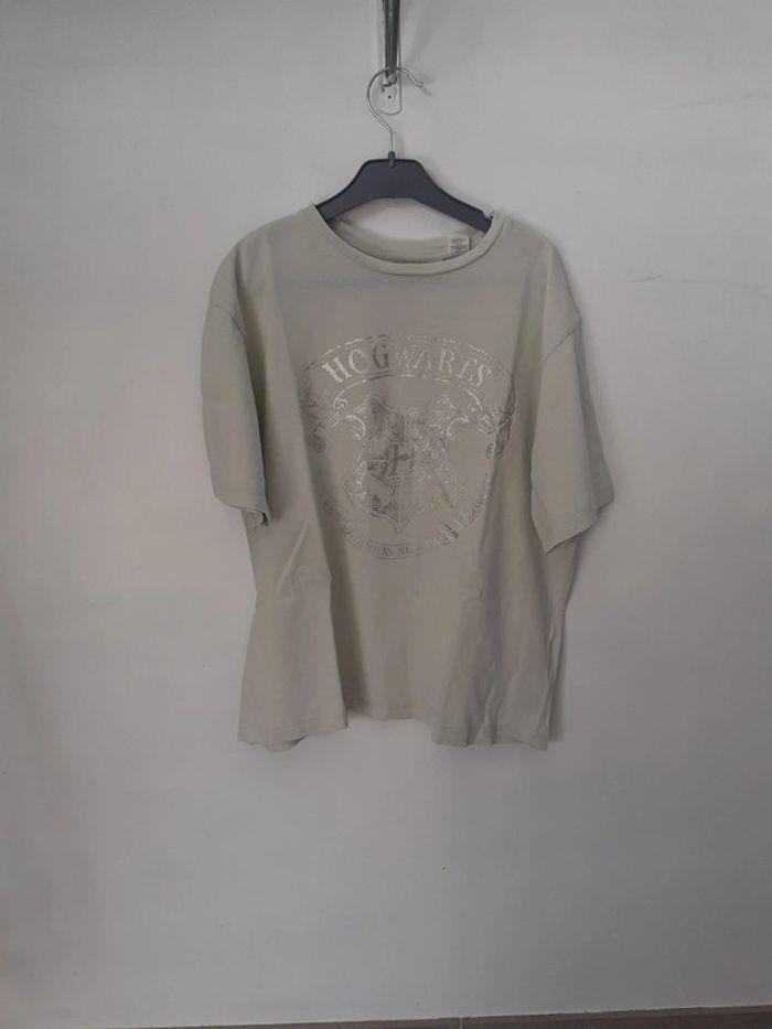 T-shirt h&m taille 134-140 Poudlard hogwarts - photo numéro 1