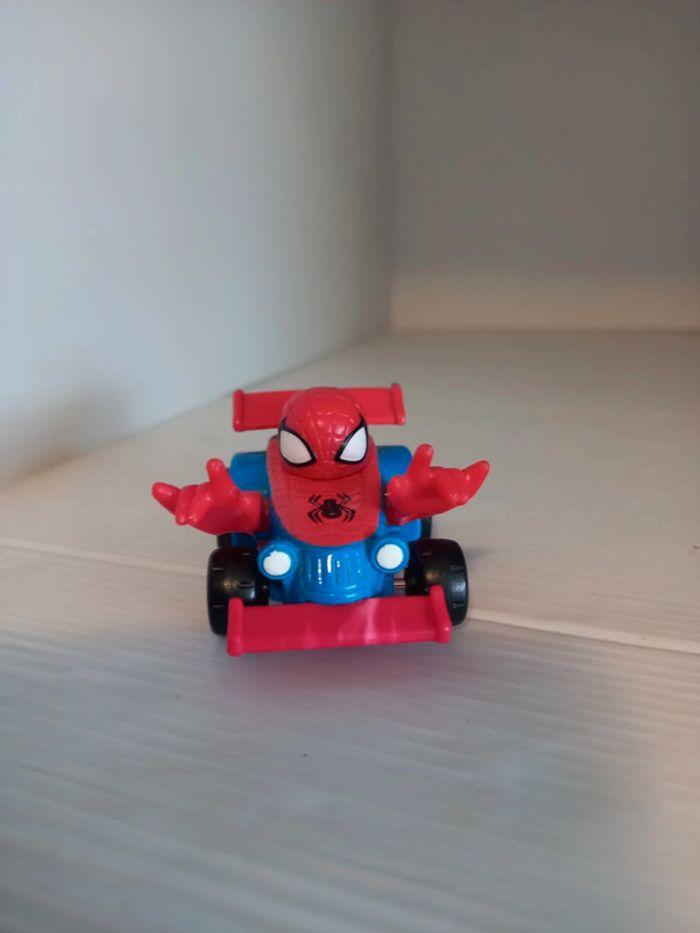 Voiture spiderman maisto - photo numéro 2