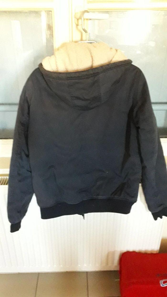 Blouson à capuche marque LH - photo numéro 2