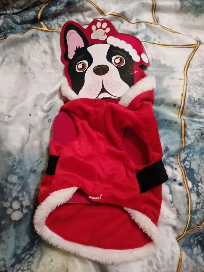 Petit costume déguisement père Noël pour chien chat ou lapin neuf - photo numéro 1