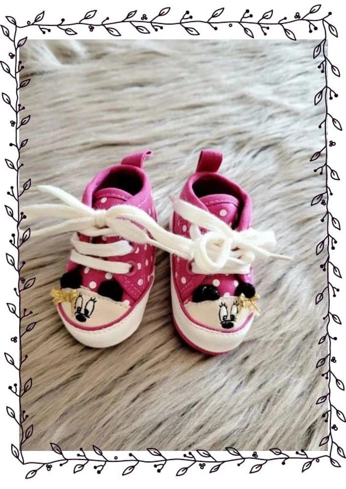 Jolies chaussures Minnie Disney P16 (0/3 mois) - photo numéro 1