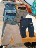 Lot pantalons Jeans 12 mois