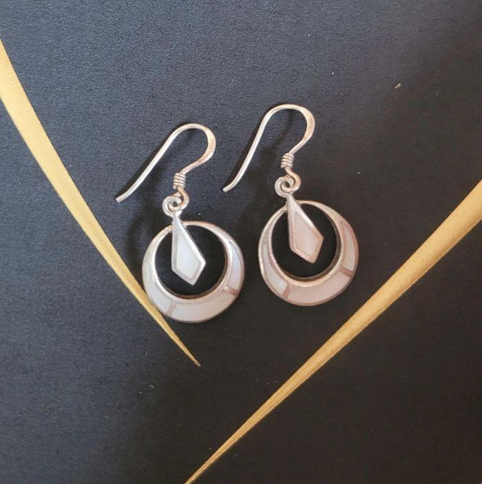 Boucles d'oreilles blanches - photo numéro 2