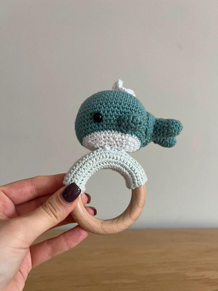 Hochet au crochet baleine - photo numéro 2