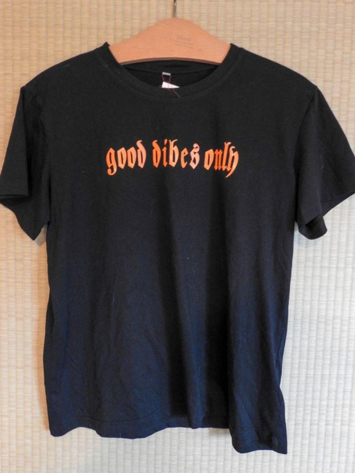 T-shirt Good vibes only - taille L - photo numéro 1