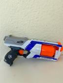 Pistolet nerf élite strongram