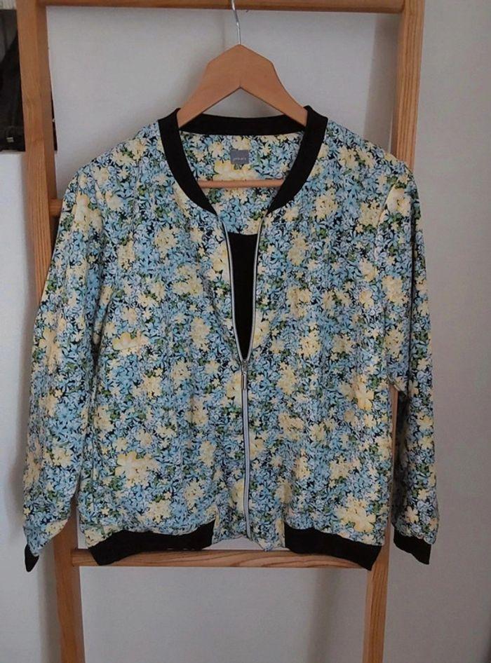 Superbe blouson romantique fleuri T40 Privacy - photo numéro 2