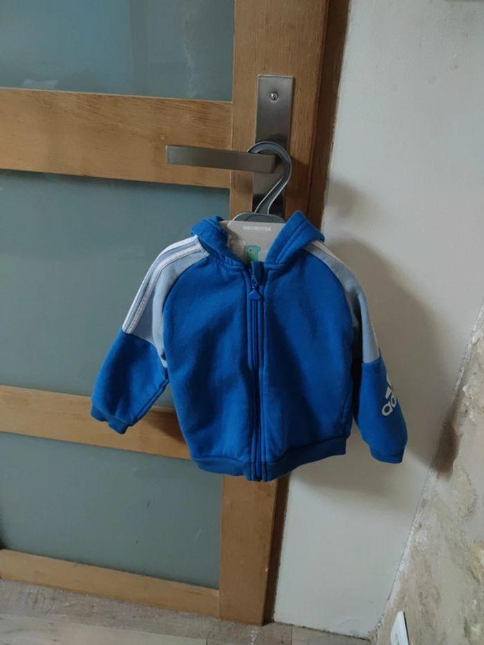 Veste de survêtement Adidas avec capuche - photo numéro 1