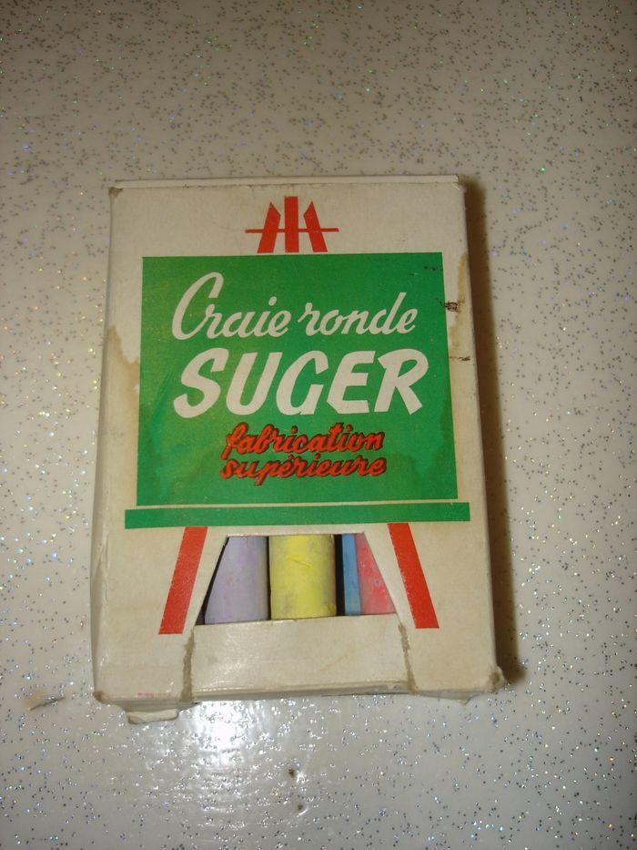 Ancienne boîte de 10 craies rondes "SUGER" (fabrication supérieure) - photo numéro 1