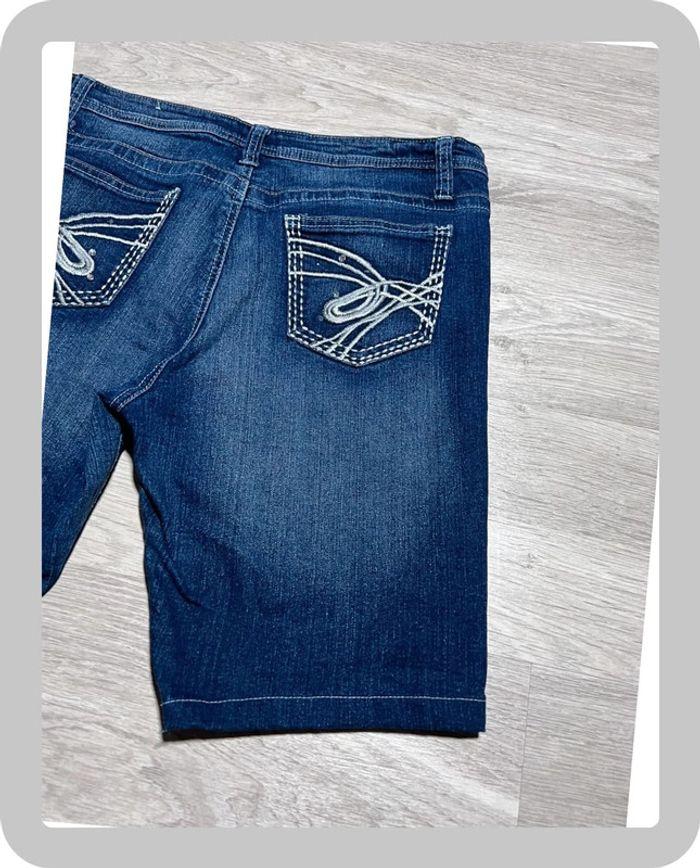 🩳 Short vintage brodé hip hop en jean Bleu Taille S-M 🩳 - photo numéro 12