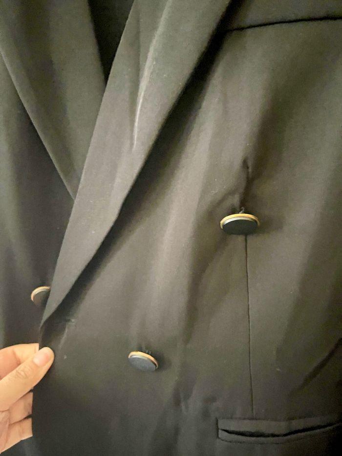 Veste longue satinée à boutonnage croisé noir - photo numéro 3