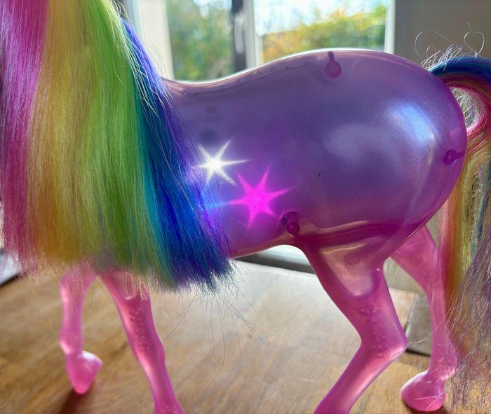 Barbie licorne magique - photo numéro 8