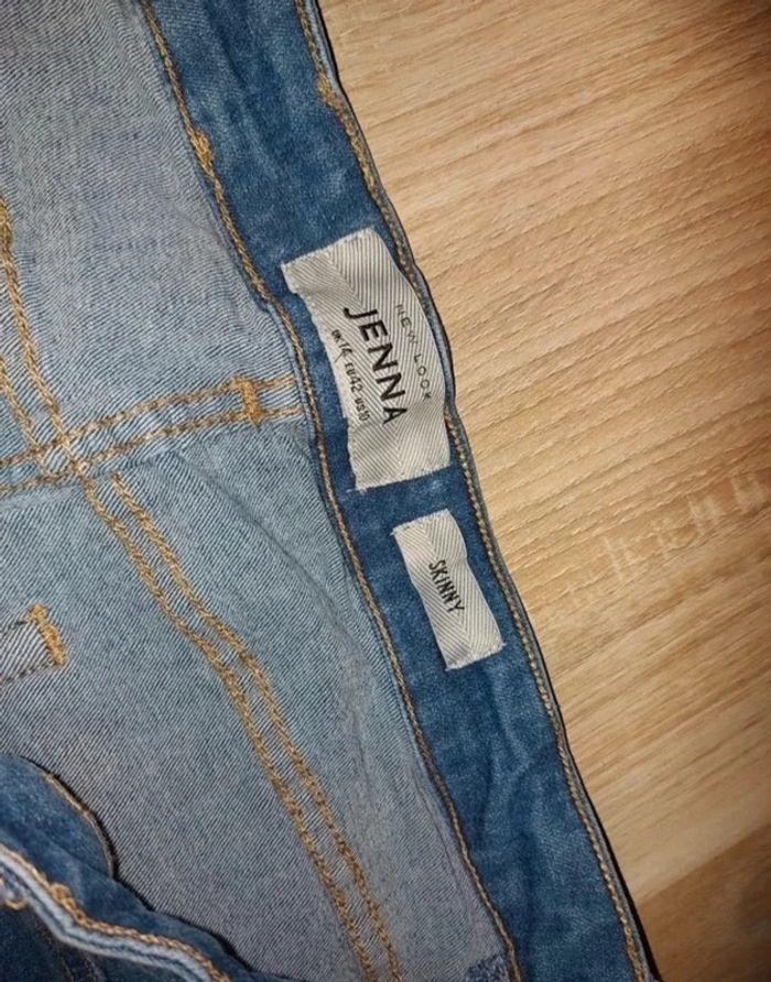 Jeans femme taille 42 
Marque Jenna - photo numéro 5