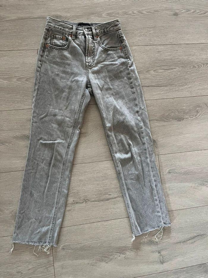 Pantalon Jean gris Stradivarius D96 - photo numéro 1