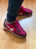 Baskets Nike taille 37,5