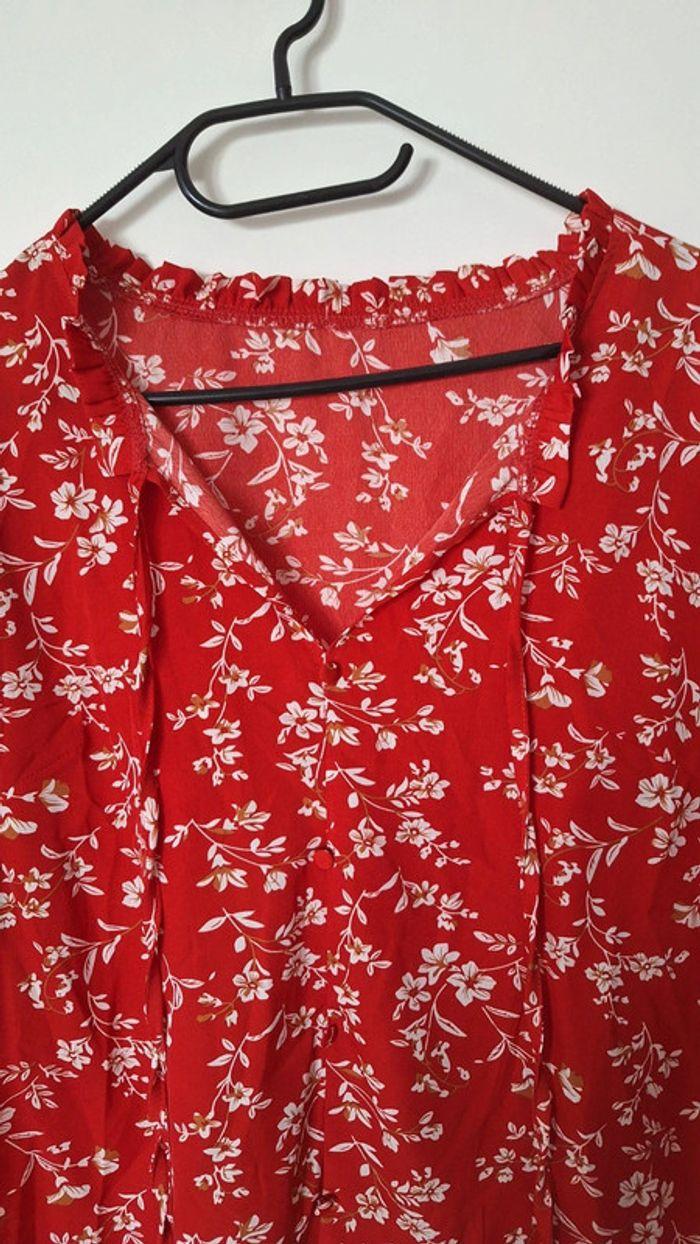 Blouse fluide rouge à fleurs - photo numéro 3