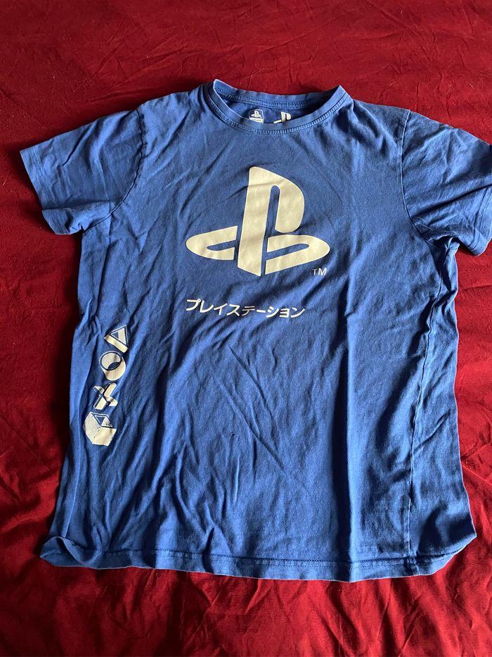 T-shirt PlayStation taille 12 ans - photo numéro 1